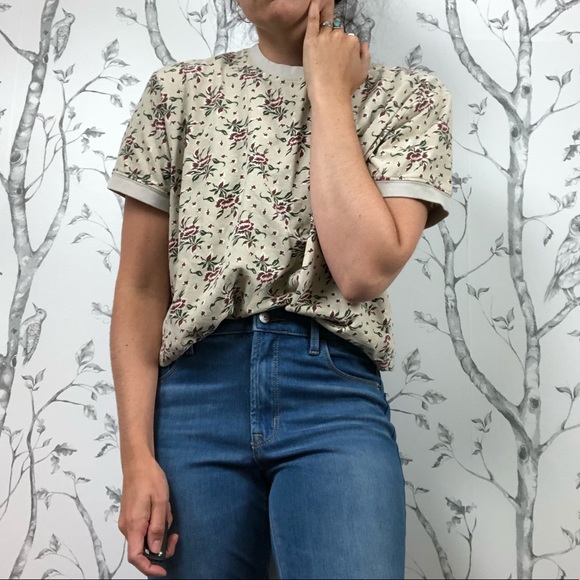 Vintage 90s L.L. Bean boxy floral cream tee - Picture 2 of 7